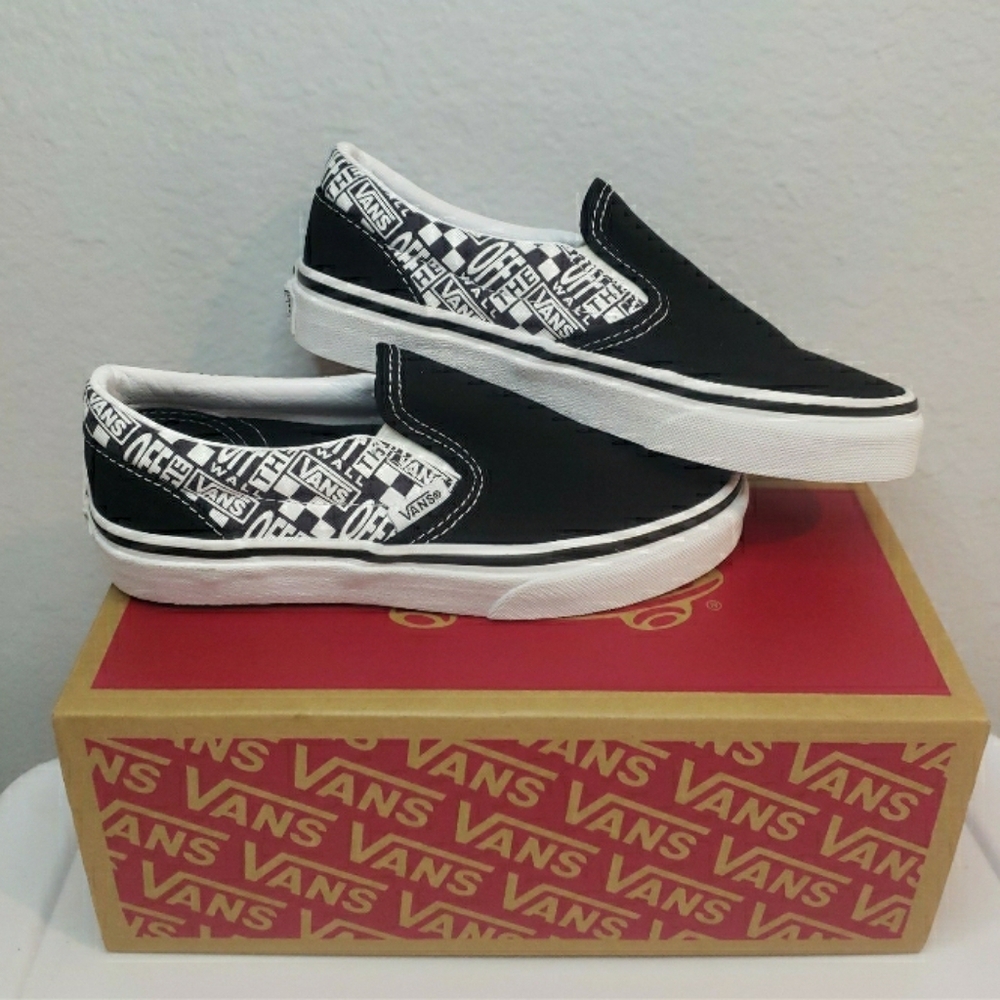 NWT VANS Classic Slip On off the wall Sneakers shoes kid's 1.5